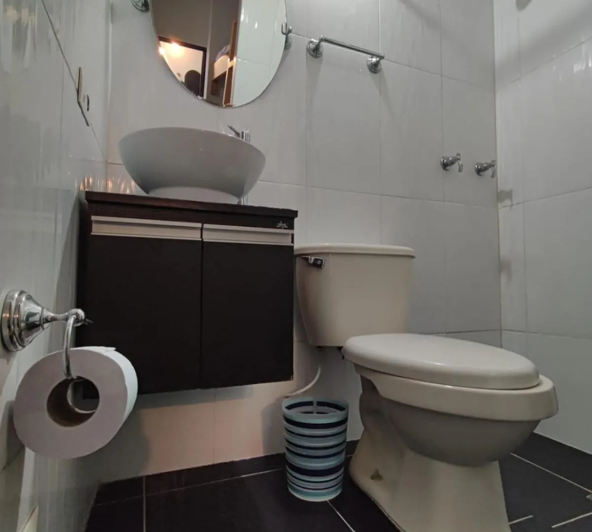 Apartamento Comodo, Iluminado, Cerca Al Estadio Y La Estacion Del Metro Medellín Apartmán